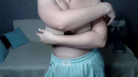 Snapshot of _sweet_lana_ chatting on 12.14.25 Lana online show from 12.14.25