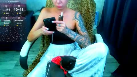 Snapshot of _sweet_ruby_ chatting on 06.23.26 Milana welcome to my world online show from 06.23.26