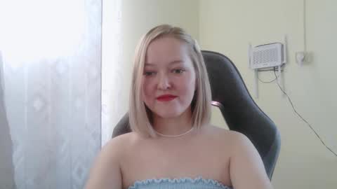 Snapshot of _sweet_smile_ chatting on 09.16.25 _sweet_smile_ online show from 09.16.25