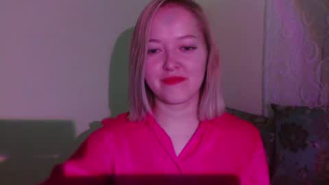 Snapshot of _sweet_smile_ chatting on 09.20.25 _sweet_smile_ online show from 09.20.25