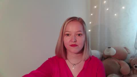 Snapshot of _sweet_smile_ chatting on 10.14.25 _sweet_smile_ online show from 10.14.25