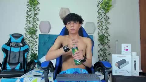 Snapshot of _taylor_black chatting on 10.17.25 Taylor online show from 10.17.25