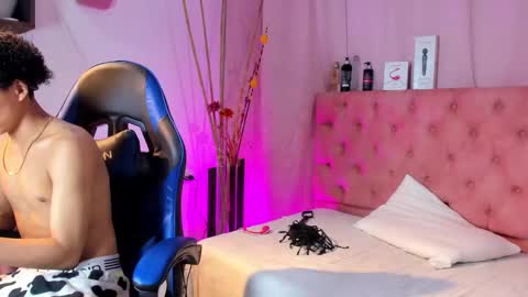 Taylor online show from 03.22.26