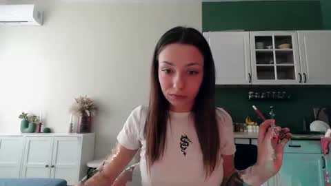 Snapshot of _the_death_killer_ chatting on 03.18.26 Mia online show from 03.18.26