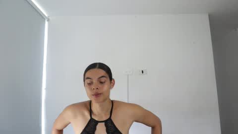 Snapshot of _vahos chatting on 01.23.25 Anastasia Vahos online show from 01.23.25