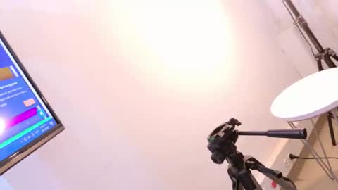 Veronica online show from 10.16.25