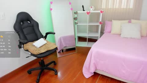 Snapshot of _victoria_collins chatting on 02.13.25 Sol online show from 02.13.25