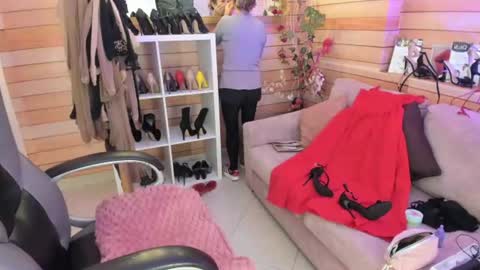 Snapshot of _victoria_collins chatting on 07.15.26 Sol online show from 07.15.26