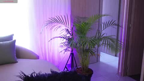 VICTORIA online show from 09.15.25