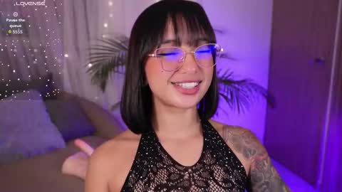 VICTORIA online show from 10.15.25