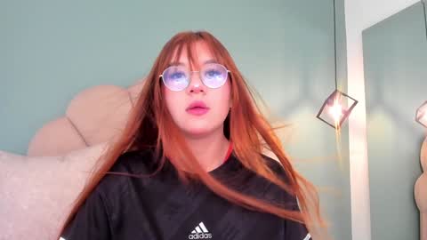 Snapshot of _vix555_ chatting on 12.13.24 Vix online show from 12.13.24