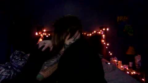 Snapshot of _voidlounge chatting on 11.21.25 _voidlounge online show from 11.21.25