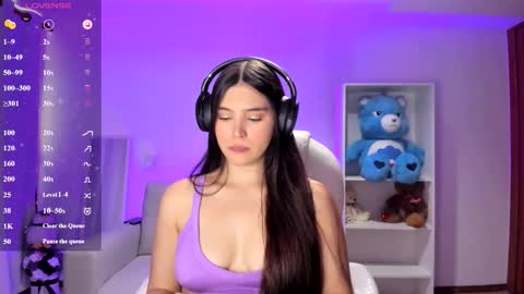 Fernanda  online show from 10.21.25