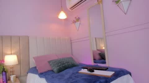 _wendy_x online show from 09.20.25