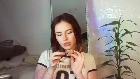 _yourcherrybomb online show from 11.17.25