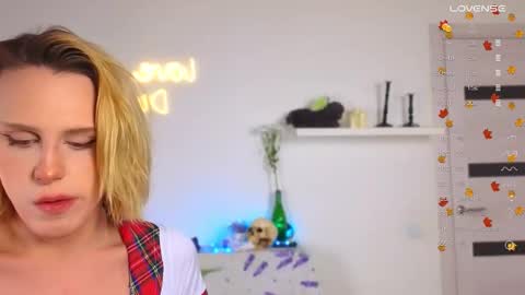 LITTLE FOX online show from 10.30.25