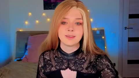 LITTLE FOX online show from 01.18.26