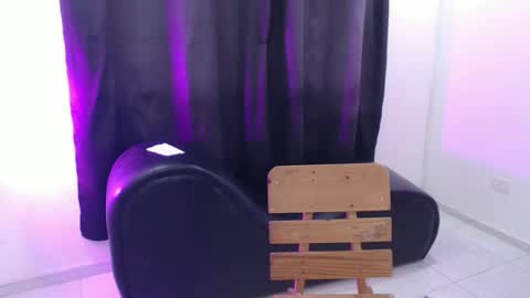 yuky online show from 04.23.26