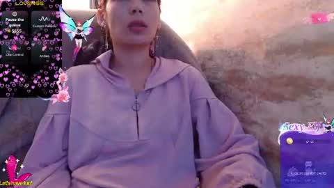 Snapshot of _yuyi chatting on 07.16.26 Yuyi online show from 07.16.26