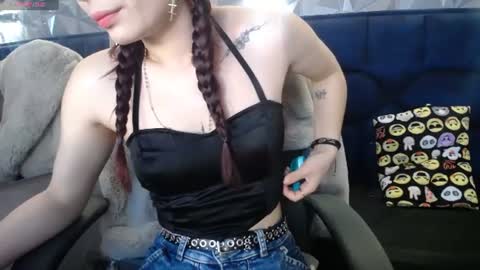 Snapshot of _yuyi chatting on 07.24.26 Yuyi online show from 07.24.26