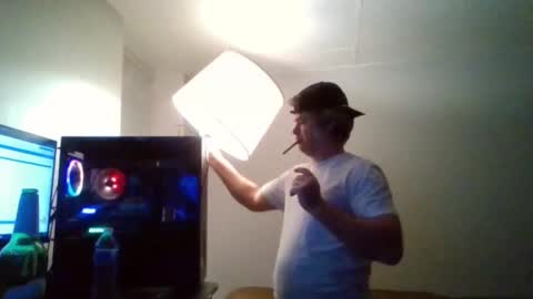 Snapshot of _zeus____ chatting on 03.09.25 Zeus online show from 03.09.25