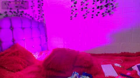 Snapshot of _zoegray chatting on 02.17.26 zoe online show from 02.17.26