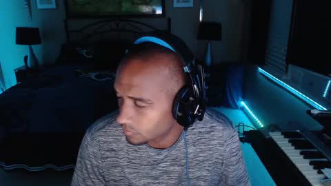 a4orce online show from 10.12.25