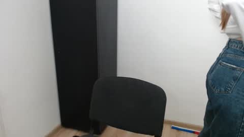 a_ariella_ online show from 09.22.25