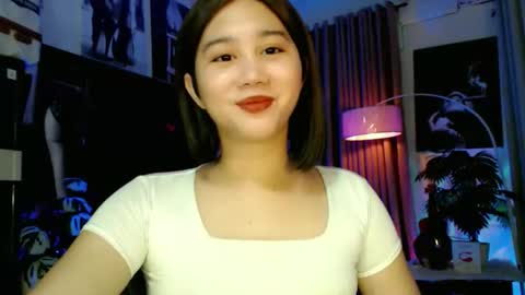 Snapshot of a_r_i_a_n_n_a chatting on 10.28.25 Lovely Yana online show from 10.28.25