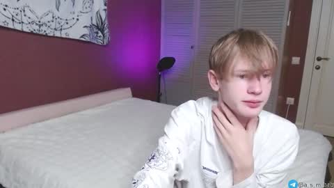 Kris Michael online show from 09.12.25