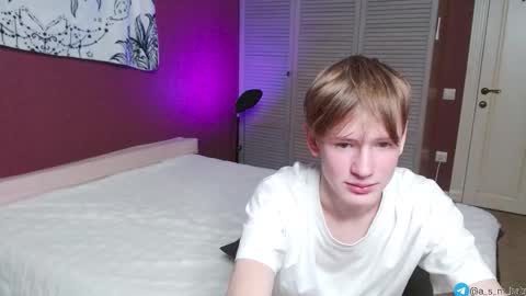 Kris Michael online show from 09.14.25