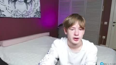 Kris Michael online show from 09.23.25