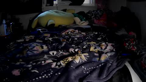 Snapshot of a_twinkie chatting on 10.12.25 Chris online show from 10.12.25