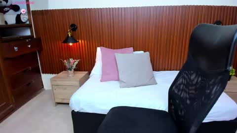 Abby Lee  online show from 03.06.25