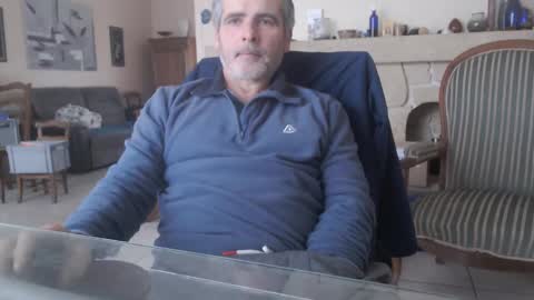 Snapshot of aalex1717 chatting on 12.14.24 Aalex1717 online show from 12.14.24