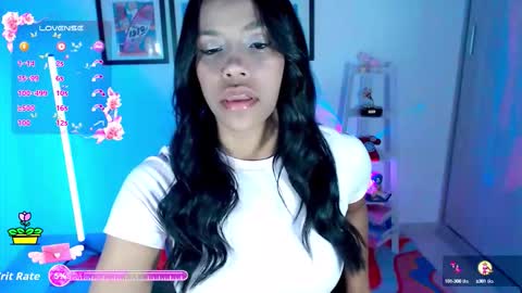 Snapshot of aaliyahass chatting on 10.14.25 Aaliyahass online show from 10.14.25