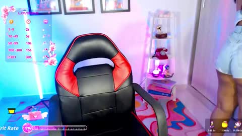 Snapshot of aaliyahass chatting on 10.19.25 Aaliyahass online show from 10.19.25