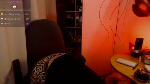 Snapshot of aamazingjoi chatting on 02.11.25 Katie online show from 02.11.25