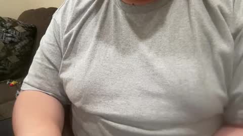 Snapshot of aanngelquezada chatting on 04.05.26 aanng online show from 04.05.26