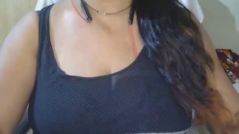 Snapshot of aaradhya_sexy_88 chatting on 03.25.26 aaradhya_sexy_88 online show from 03.25.26