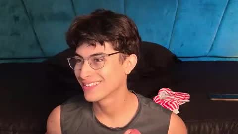 Aaron Ezequiel online show from 01.18.26