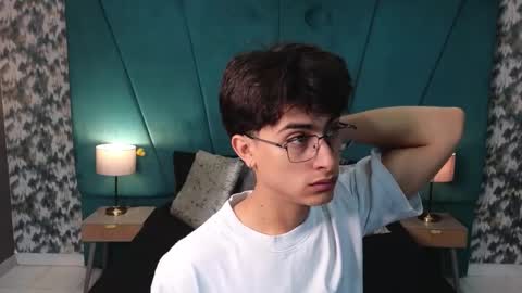 Aaron Ezequiel online show from 06.07.26