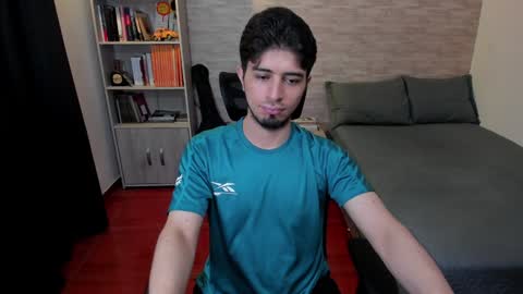 Aaron online show from 01.08.25