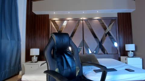 Aaron online show from 12.06.24