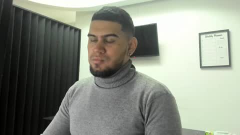 ig aaron hunter123 online show from 02.24.26