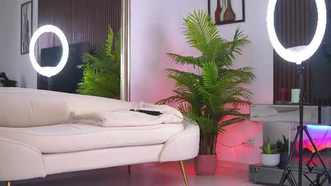 Snapshot of abbela_white chatting on 06.22.26 Alexa online show from 06.22.26