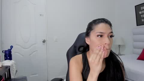 abbey_walker online show from 01.23.25