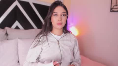 Snapshot of abbie_foxxx chatting on 11.06.25 abbie online show from 11.06.25