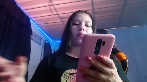 Snapshot of abbiprada chatting on 09.15.25 abbiprada online show from 09.15.25