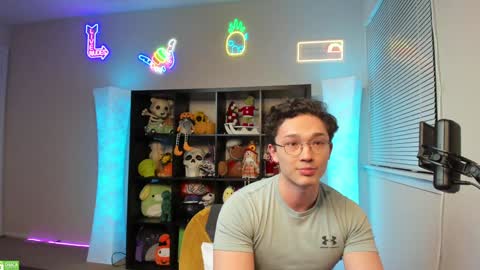 Snapshot of abbuddy920236 chatting on 01.09.25 buddy online show from 01.09.25